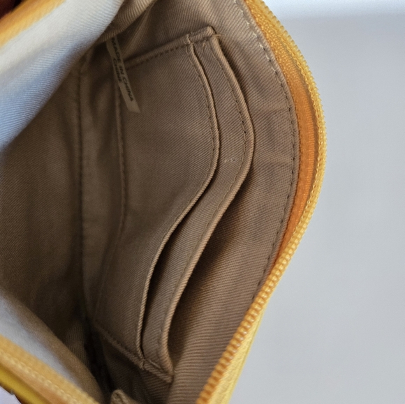 Vintage Mustard Coach Leather Wristlet - Picture 6 of 7